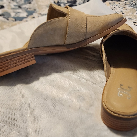 *Brand New*Women's T&G suede mules - Picture 8 of 9